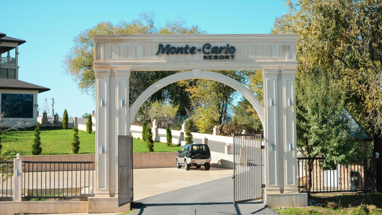Monte-Carlo Resort Jalal-Abad Exterior foto